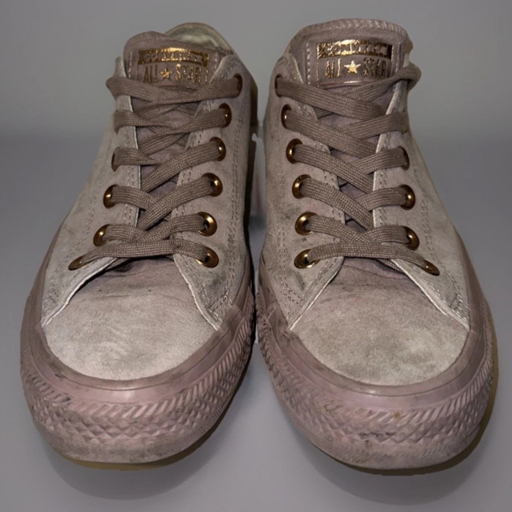 Women’s converse all star shoes size 8 lilac suede and rose gold color
